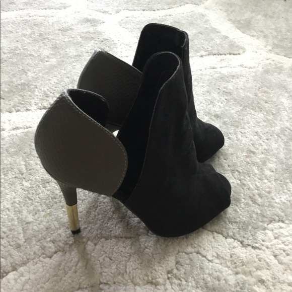 Qupid Peep Toe Heeled Bootie - Picture 2 of 4